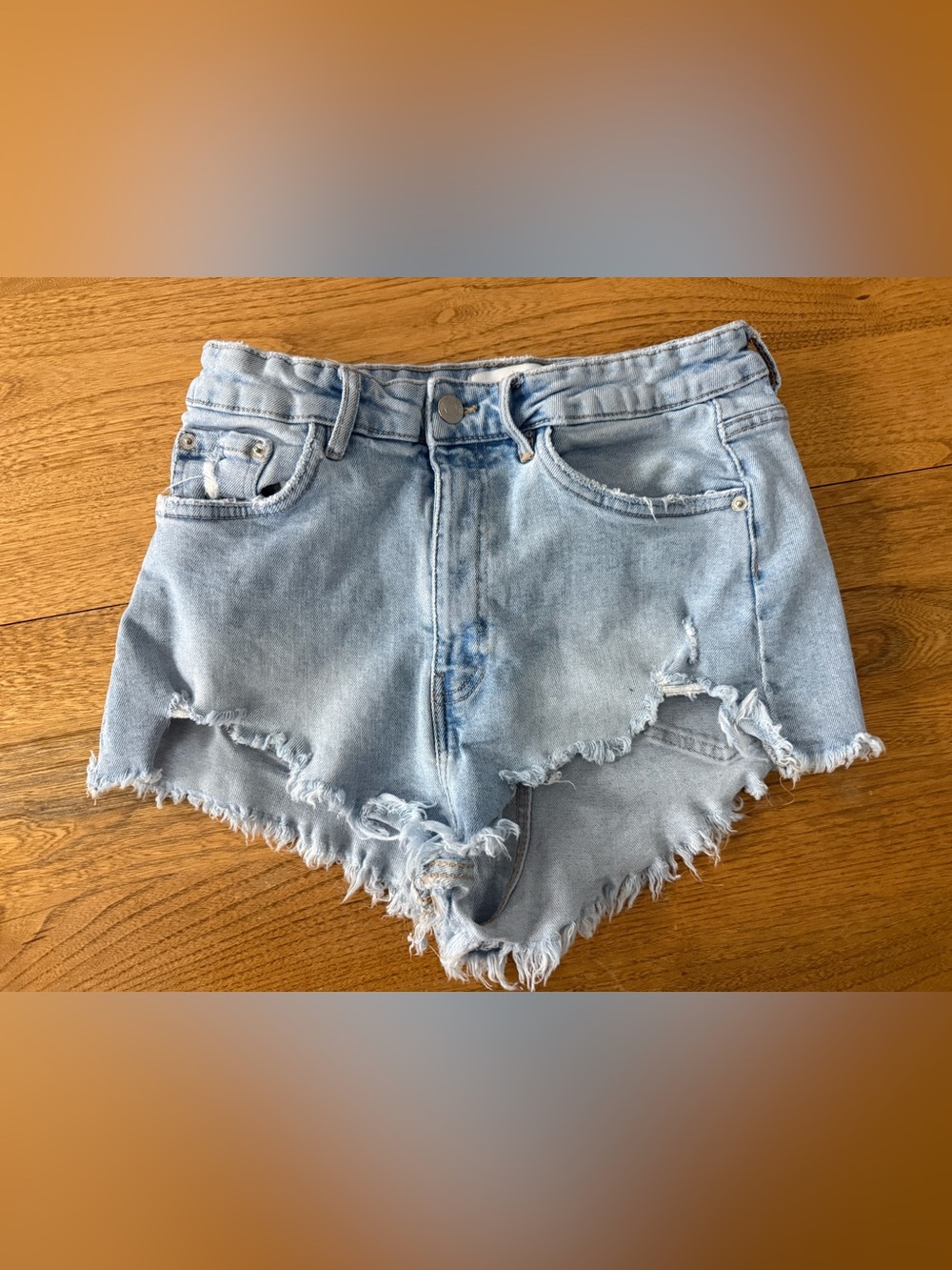 Zara Light Blue Frayed-Hem Denim Shorts - Picture 3 of 5